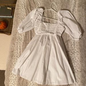 Viral Abercrombie dress